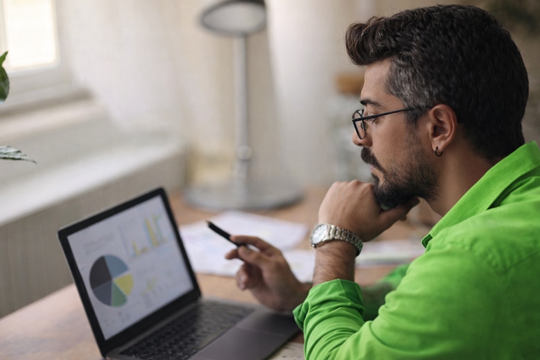 How to Invoice Faster and Improve Cash Flow for Field Service Businesses in SA